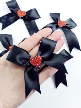 Satin Geschenkschleife mit Herz